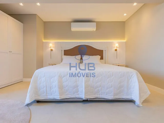 Imagem 13: Casa com 4 dormitórios à venda sendo 4 suítes, 180.0 m² por - R$ 15.400.000,00