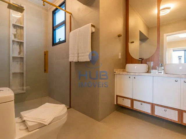 Imagem 16: Casa com 4 dormitórios à venda sendo 4 suítes, 180.0 m² por - R$ 15.400.000,00
