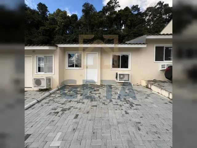 Imagem: Casa para Aluguel Anual no Condomínio Colina