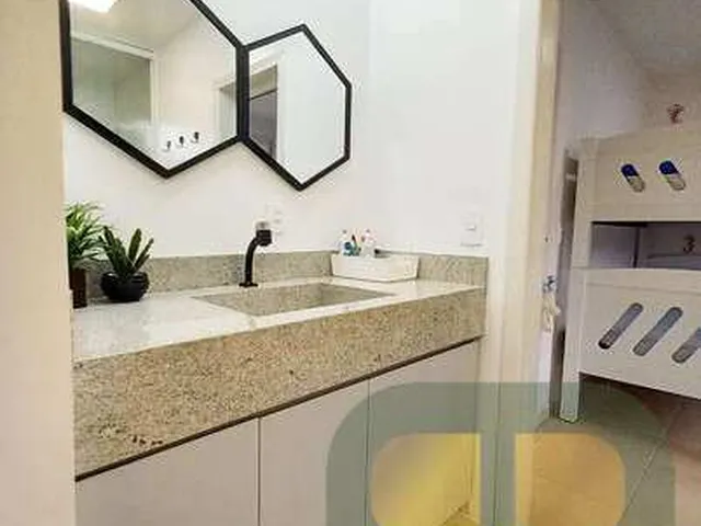 Imagem 6: Casa com 167m2, mobiliada, com 3 Suítes e duas Demi Suítes à 150m do mar terreno e