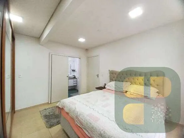 Imagem 7: Casa com 167m2, mobiliada, com 3 Suítes e duas Demi Suítes à 150m do mar terreno e