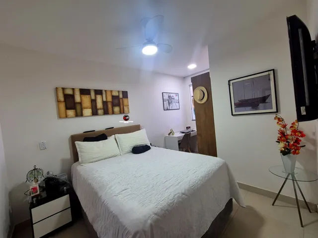 Imagem 2: Apartamento á venda na Praia do Morro em Guarapari Es com vista para o mar em excelente