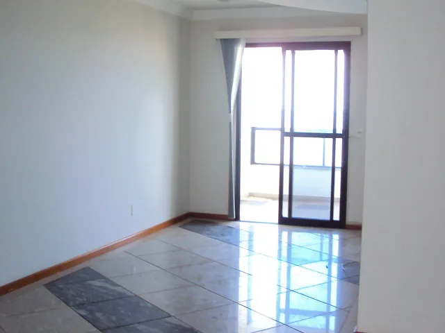 Imagem: O apartamento possui 3 Dormitórios, 1 Suíte, 3 Banheiros