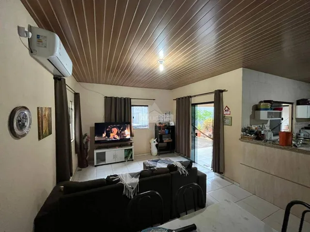 Imagem 2: Casa - Lote Inteiro com Edícula - 305 Sul
