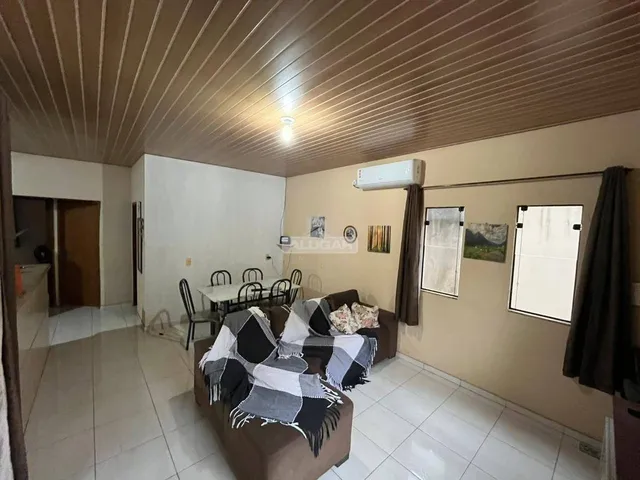 Imagem 3: Casa - Lote Inteiro com Edícula - 305 Sul