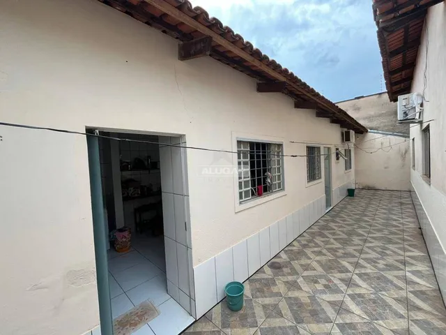 Imagem 6: Casa - Lote Inteiro com Edícula - 305 Sul