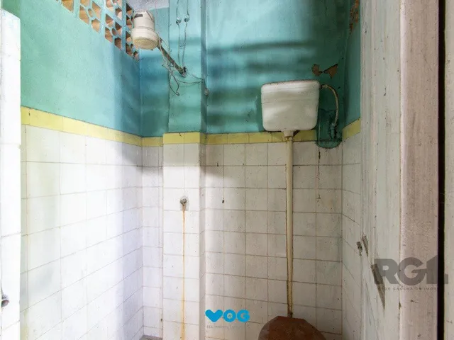Imagem 13: Casa de 4 dormitórios, 1 suíte, 4 vagas, no bairro Tristeza!