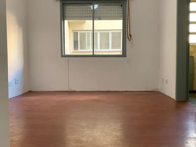 Imagem 12: 01 dormitório, na João Alfredo, Cidade Baixa, com 36 m2, 01 lance de escada