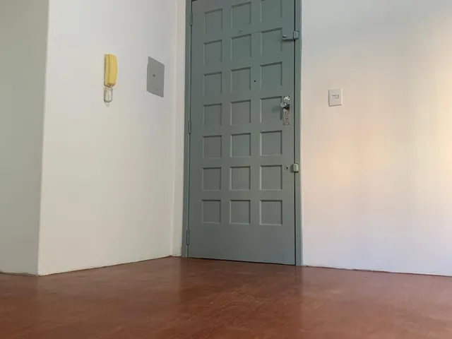 Imagem 7: 01 dormitório, na João Alfredo, Cidade Baixa, com 36 m2, 01 lance de escada