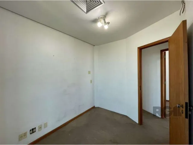 Imagem 12: Sala comercial com 37m2