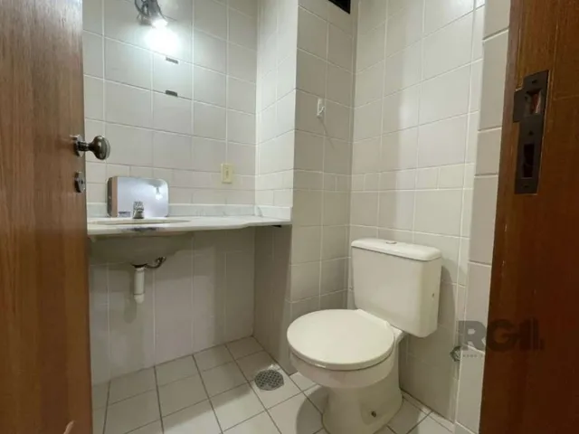 Imagem 10: Sala comercial com 37m2