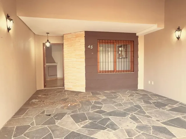 Imagem 13: Excelente Residência com 3 dormitórios sendo 2 deles suítes de casal