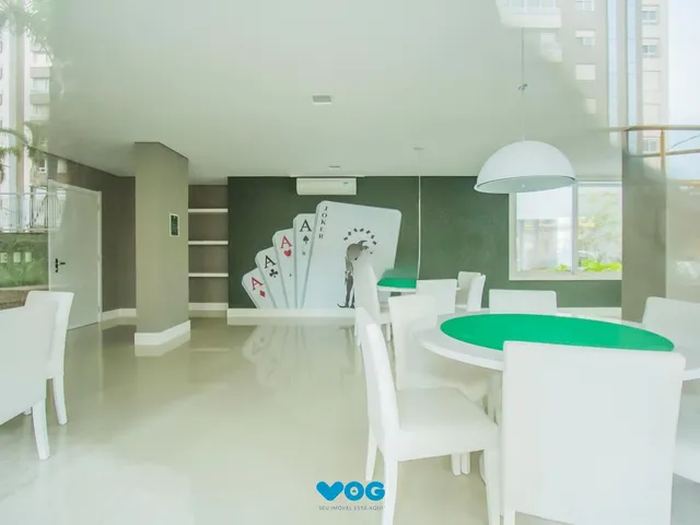 Imagem 2: Apartamento com 3 quartos, 3 suítes e 128m² à venda em Menino Deus