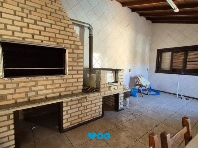 Imagem 2: Casa de 3 quartos e 5 vagas de garagem em Canoas