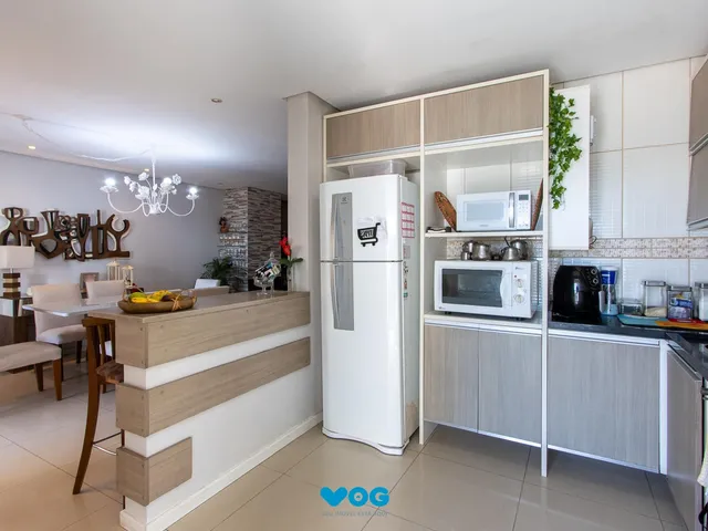 Imagem 13: Casa com 3 dormitórios, suíte com closet e piscina no Condomínio Cinque Terre