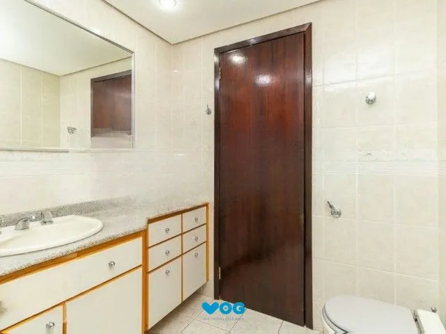 Imagem 3: Formidável apartamento com 3 dormitórios (2 deles são suíte), peças amplas e bem