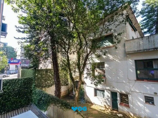 Imagem 14: Formidável apartamento com 3 dormitórios (2 deles são suíte), peças amplas e bem