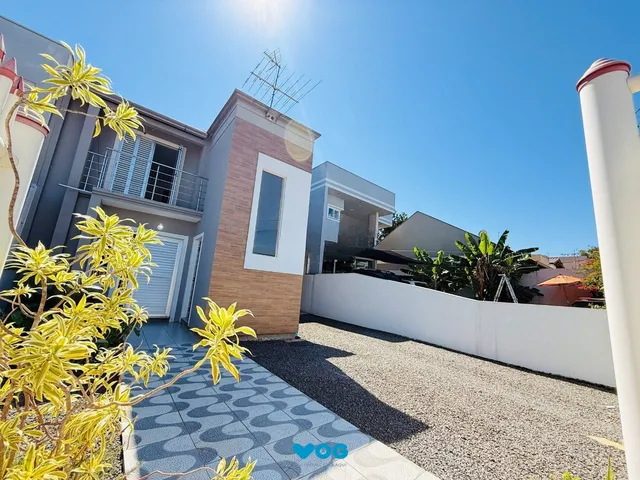 Imagem: Casa de 4 dormitórios e 3 vagas de garagem