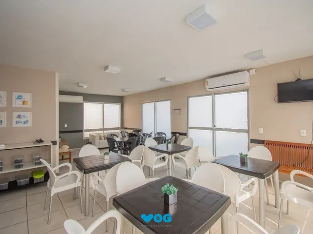 Imagem 4: Apartamento Térreo, 2 quartos, vaga, piscina e portaria 24hr no bairro Sarandi
