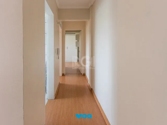 Imagem 8: Apartamento de 2 dormitórios e 1 vaga de garagem no bairro Cristal