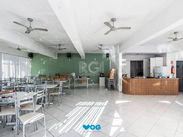 Imagem 6: Apartamento de 2 dormitórios e 1 vaga de garagem no bairro Cristal