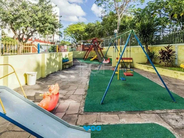 Imagem 15: Apartamento de 2 dormitórios e 1 vaga de garagem no bairro Cristal
