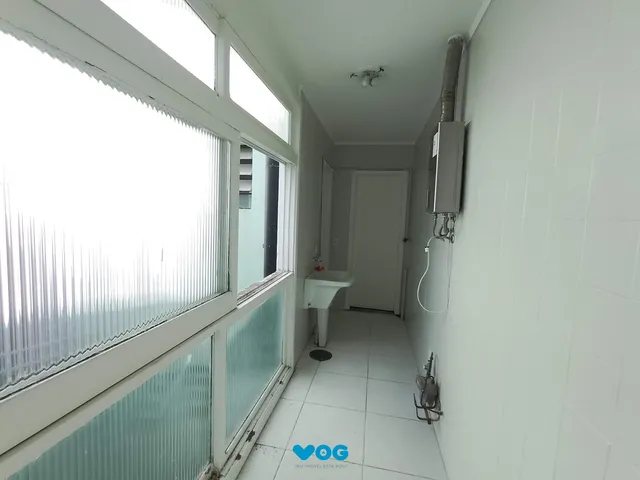 Imagem 3: Apartamento 2 dormitórios com sacada e vaga perto da PUC