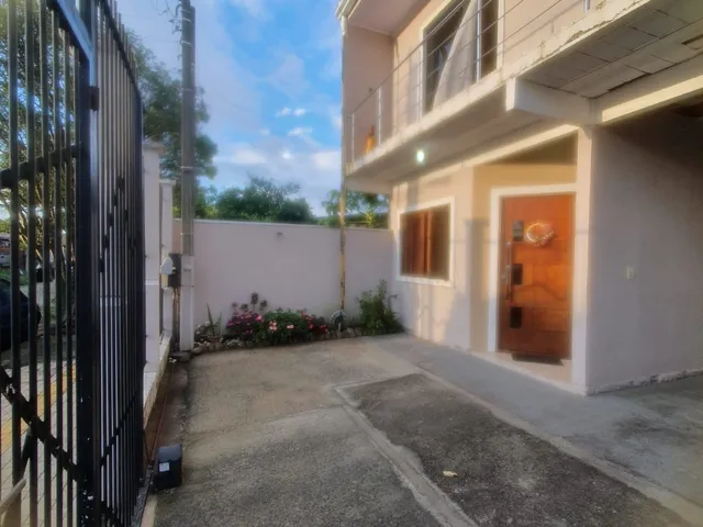 Imagem: Casa, 3 Dormitórios, 2 Banheiros, 180m²
