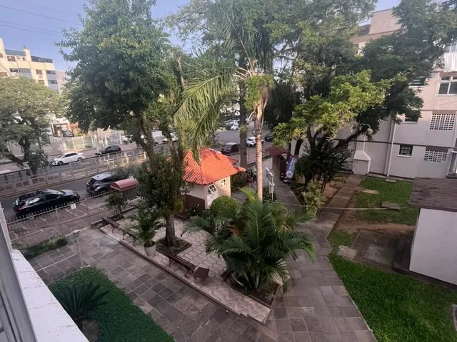 Imagem 2: Apartamento 2 Dormitórios Reformado | 44,33m² Privativos