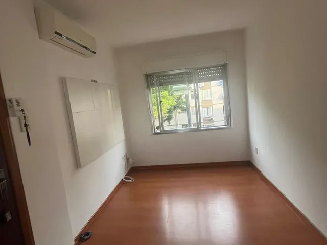Imagem 4: Apartamento 2 Dormitórios Reformado | 44,33m² Privativos