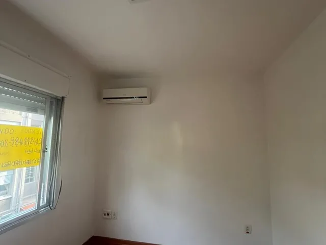 Imagem 15: Apartamento 2 Dormitórios Reformado | 44,33m² Privativos