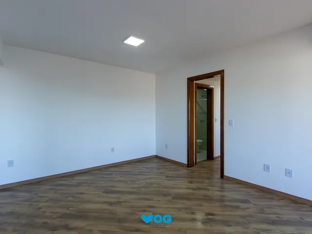 Imagem 3: Apartamento de 2 dormitórios, 1 suíte e 2 vagas de garagem no bairro Tristeza