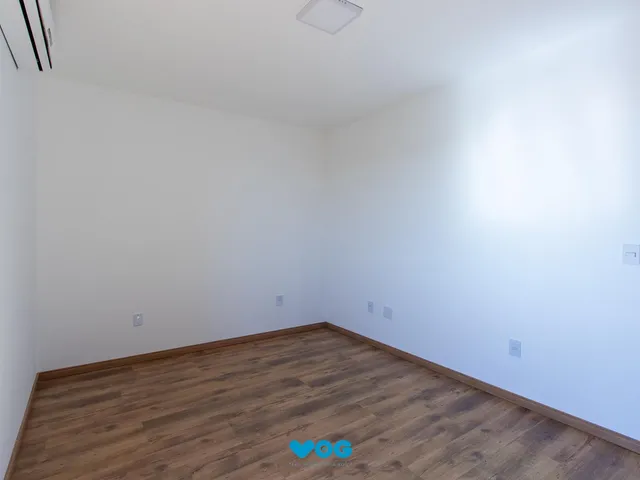 Imagem 15: Apartamento de 2 dormitórios, 1 suíte e 2 vagas de garagem no bairro Tristeza