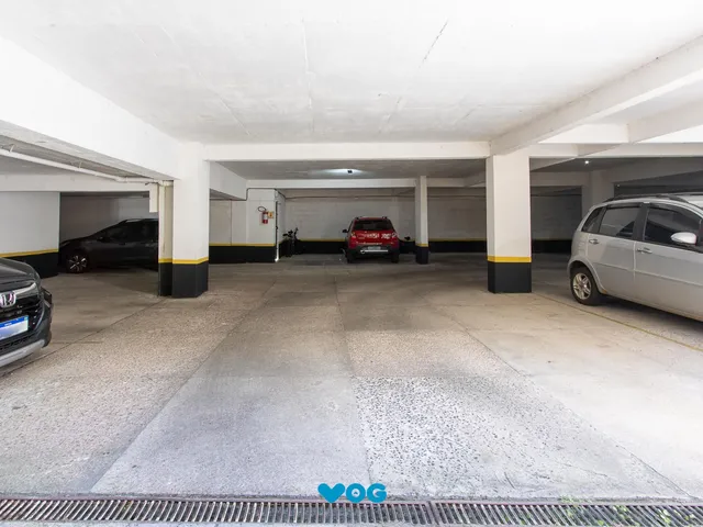 Imagem 9: Apartamento de 2 dormitórios, 1 suíte e 2 vagas de garagem no bairro Tristeza