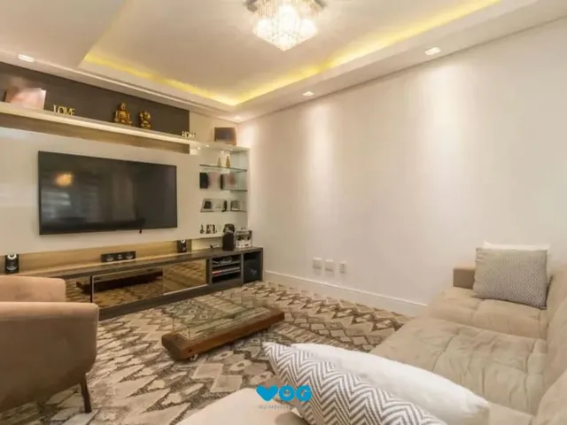 Imagem 12: Casa Seminova 3 Dorm com Pátio e 4 Vagas no Jardim Planalto