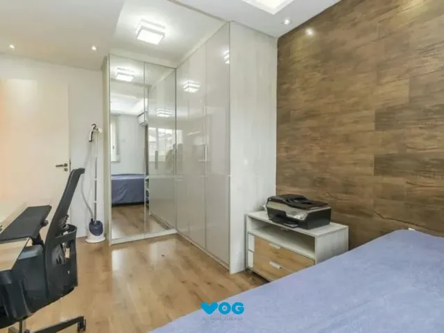 Imagem 2: Casa Seminova 3 Dorm com Pátio e 4 Vagas no Jardim Planalto