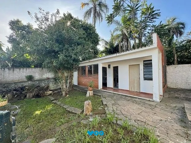 Imagem: A casa possui 3 Dormitórios, 1 Suíte, 3 Banheiros, 2