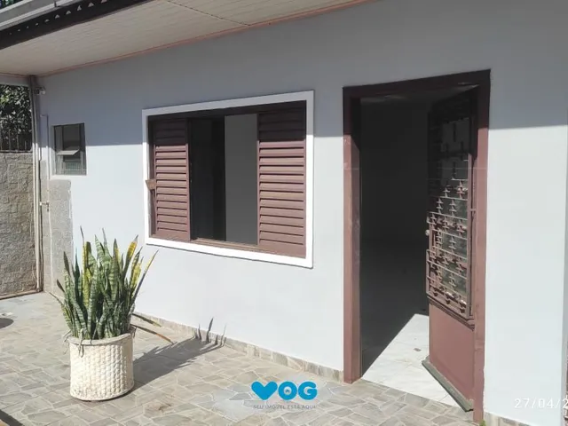 Imagem 4: Casa com piscina e salão de festas a venda Canoas / 3 Dormitórios