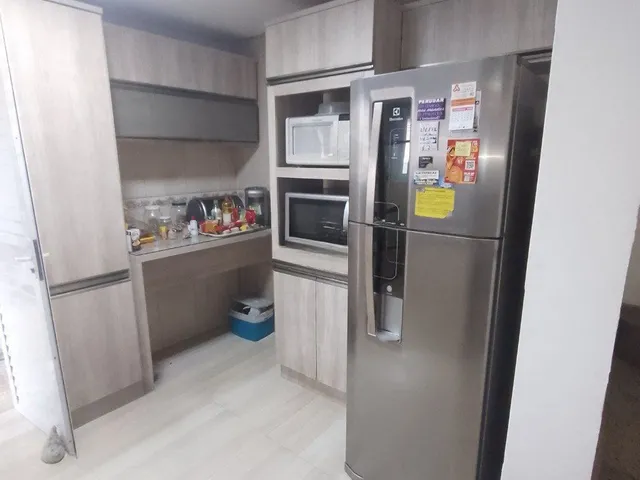 Imagem 8: Casa de 5 dormitórios, piscina e 4 vagas de garagem em Canoas