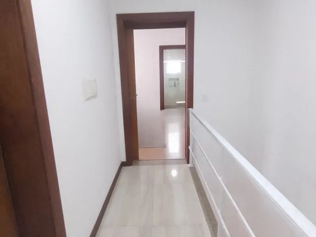 Imagem 14: Casa de 5 dormitórios, piscina e 4 vagas de garagem em Canoas