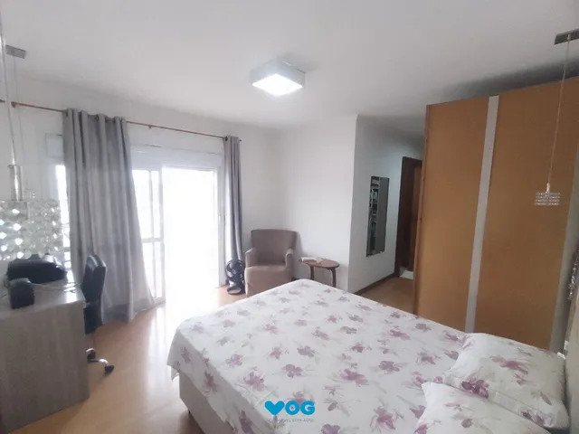 Imagem 16: Casa de 5 dormitórios, piscina e 4 vagas de garagem em Canoas
