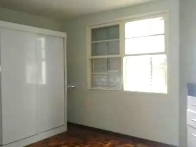 Imagem 14: Apartamento no bairro Medianeira de 3 dormitórios DESOCUPADO