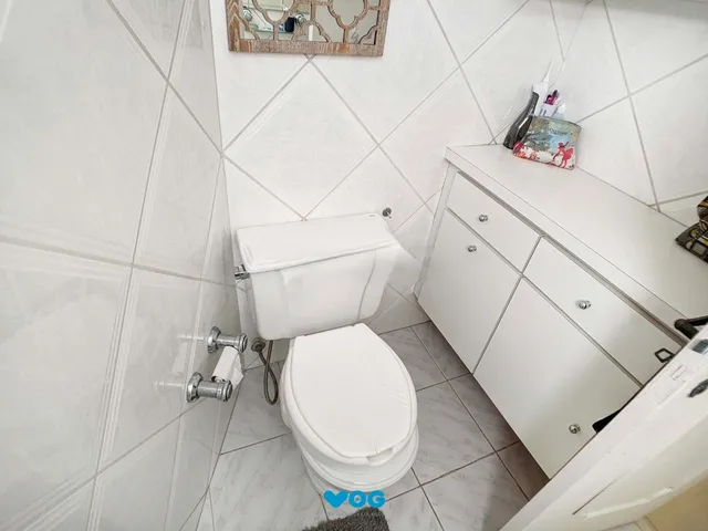 Imagem 2: Apartamento à venda no bairro Menino Deus. Localizado em frente ao Parque Marinh