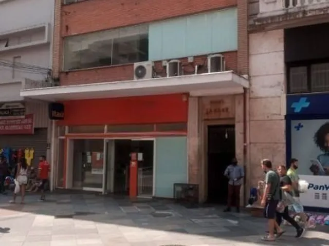 Imagem 4: ? Conjunto Comercial no Centro Histórico de Porto Alegre