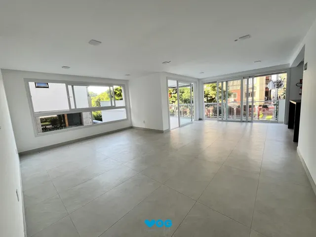 Imagem 4: Apartamento com 3 suítes no bairro São João em Porto Alegre