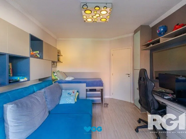 Imagem 11: Casa em Condomínio com 3 Suítes, Espaço Gourmet e 5 Vagas de Garagem
