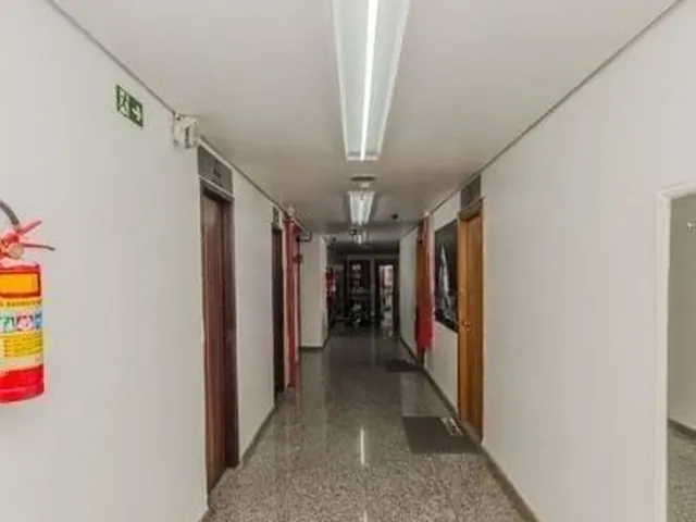 Imagem 14: Sala comercial no Centro DESOCUPADA