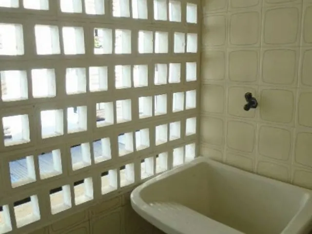 Imagem 2: Apartamento de 2 dormitorios à venda em Glória, Porto Alegre