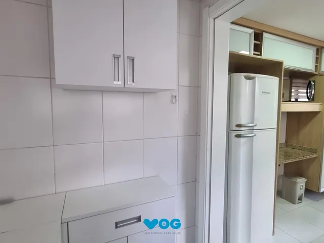Imagem 10: Apartamento dois dormitórios mobiliado, suíte, 86,41mq privativos, uma vaga escr