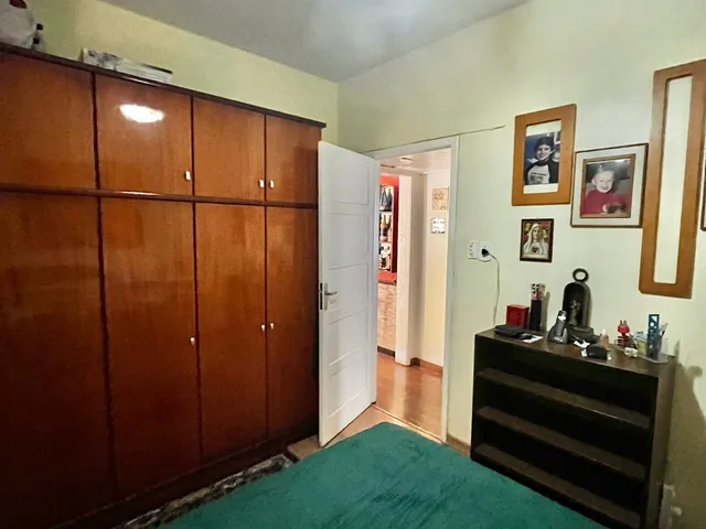Imagem 7: Apto térreo de 03 dorm, sala, banho, cozinha, reformado, com vaga de garagem